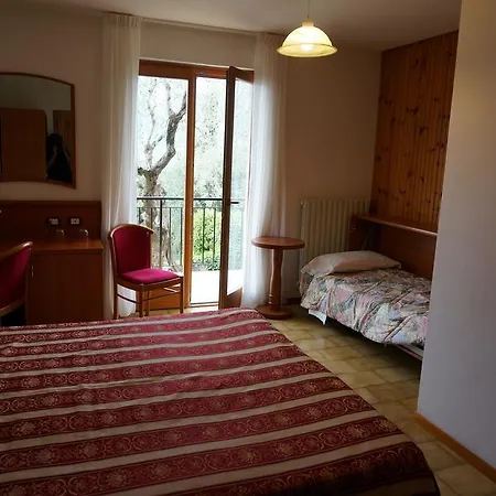 Bed and Breakfast Casa Anny Μαλτσεζίνε